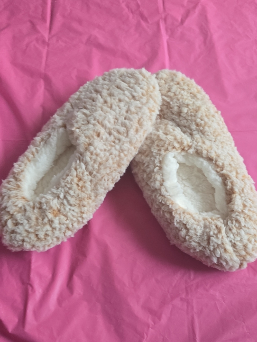 Plush Cozy Women's Slip-On Slippers - Cream